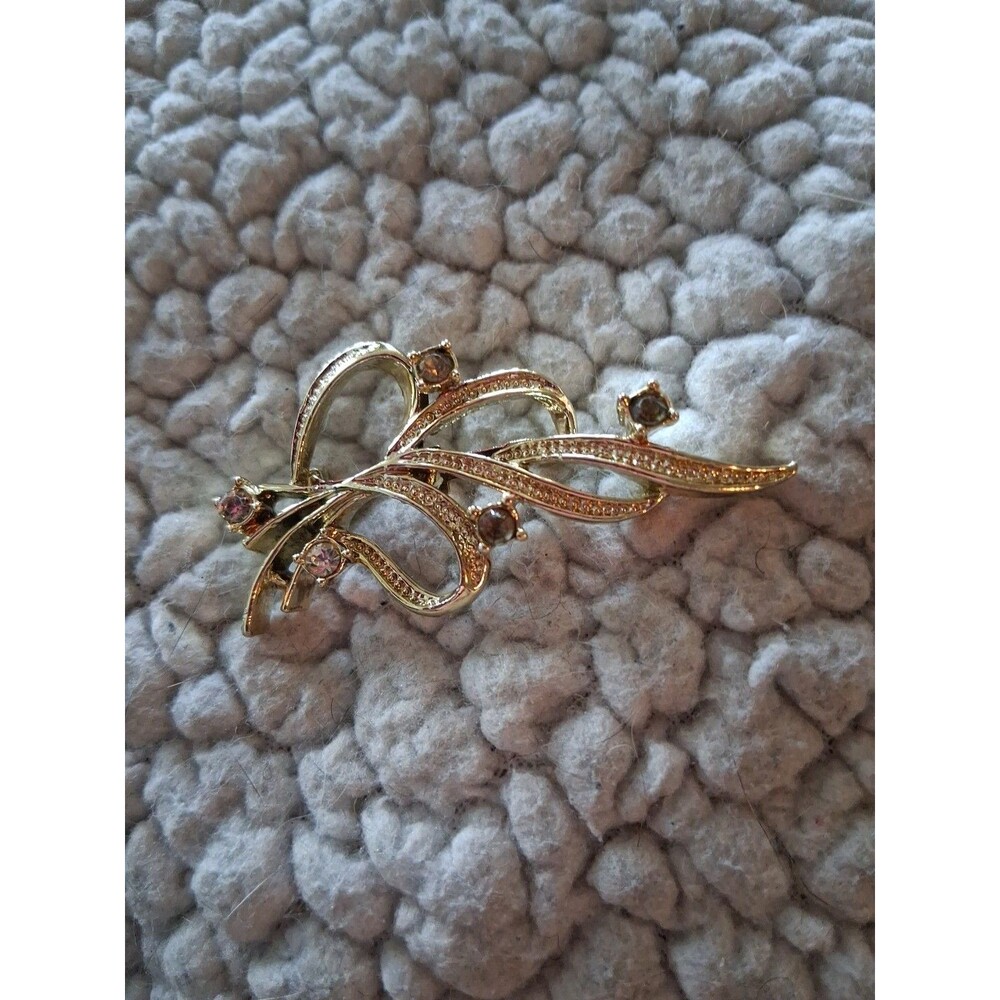 Vintage Gerry's Goldtone Brooch Rhinestones 2"